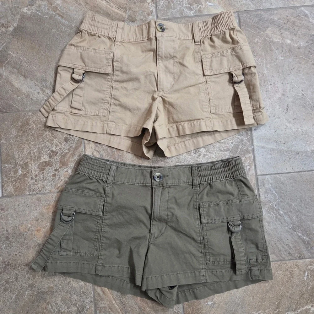 Women's So Cargo Shorts in Tan and Green - Picture 1 of 12